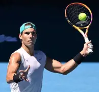 纳达尔巅峰对决，莱万多夫斯基与60激战中国队分钟，挺进下一轮胜负难料！的简单介绍